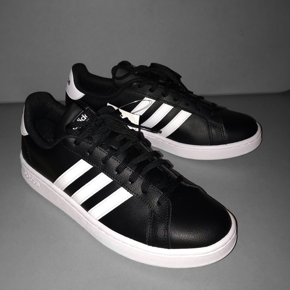 adidas court black and white